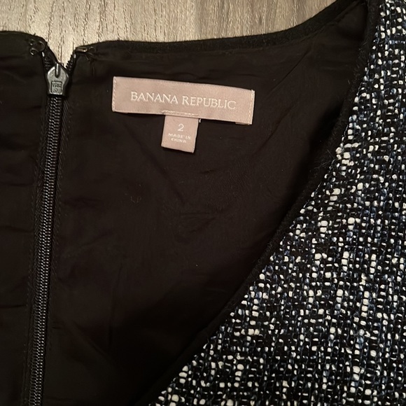 Banana Republic tweed dress - Picture 3 of 7